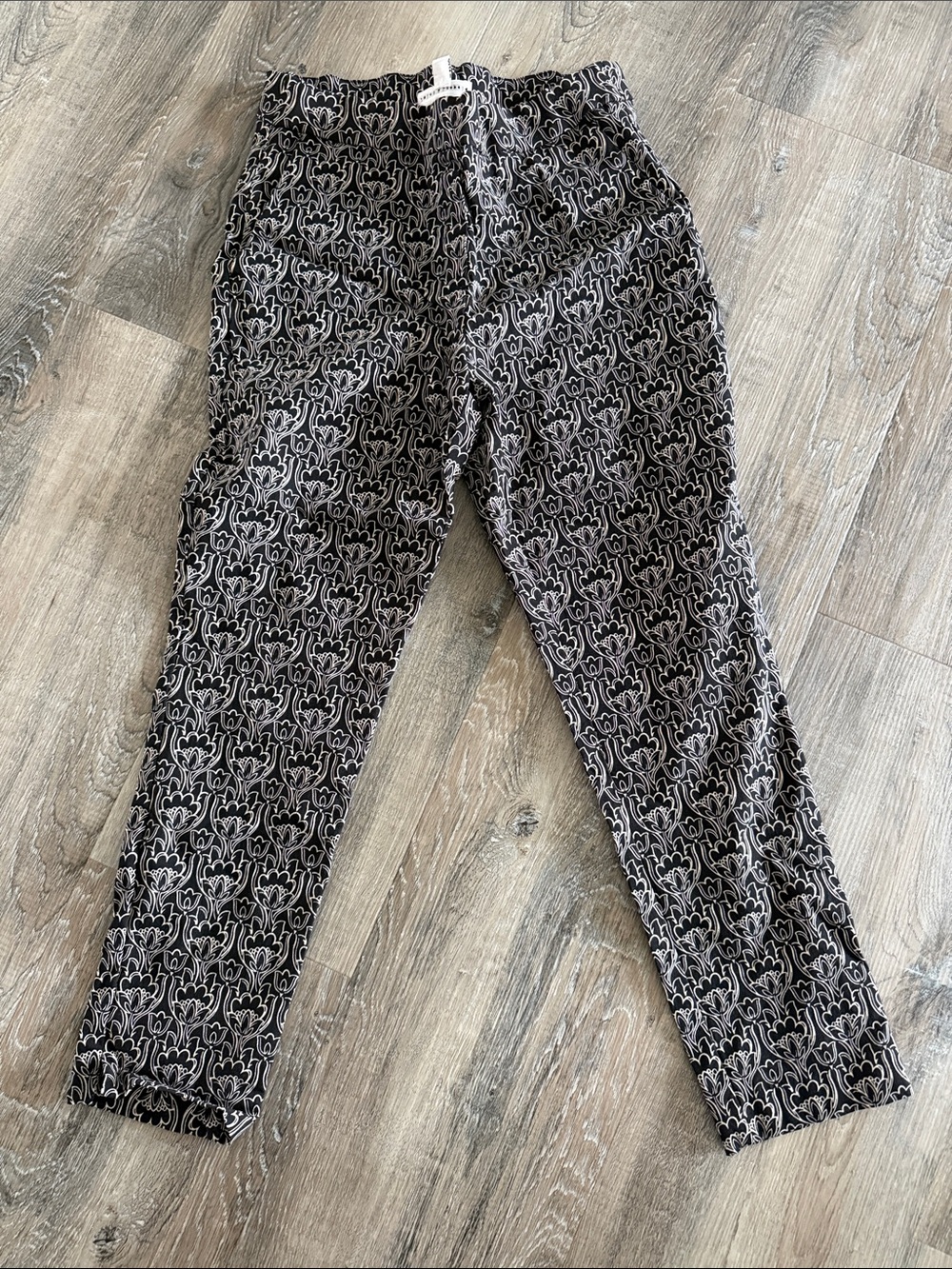 Jules & Leopold Black & White Floral Pattern Stretch Pants sz m